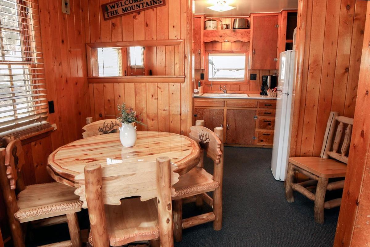 Lazy R Cottages- 2 Cabin Estes Park Eksteriør billede